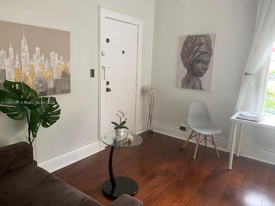 1st image of 126 Mendoza Ave APT 8