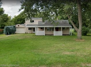 2908 Hickory Lawn Rd, Rochester Hills, MI 48307