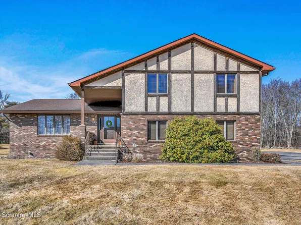 1005 Bernard Pl, Clarks Summit, PA 18411