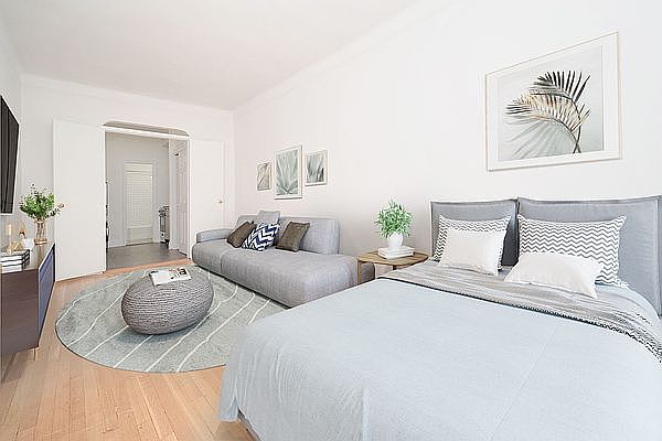 1st image of 338 E 53rd St APT 2D