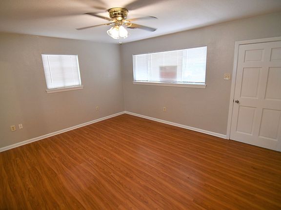 5th image of 2424 Toledo St