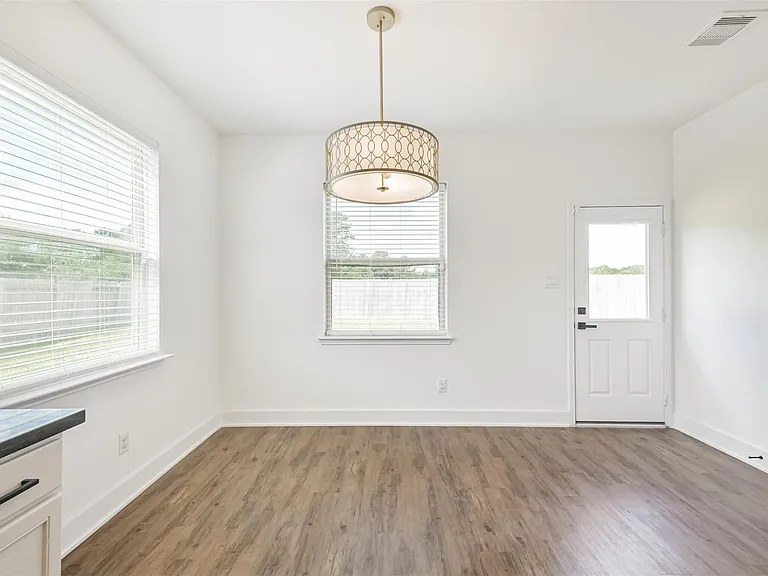 15203 Lake Powell Dr — Photo 12