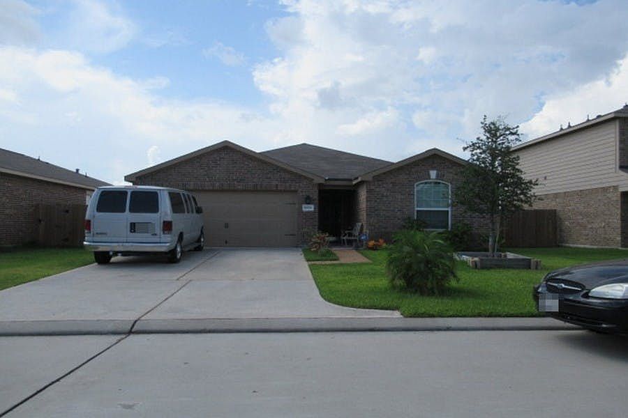 1st image of 8806 Nicoli Creek Dr