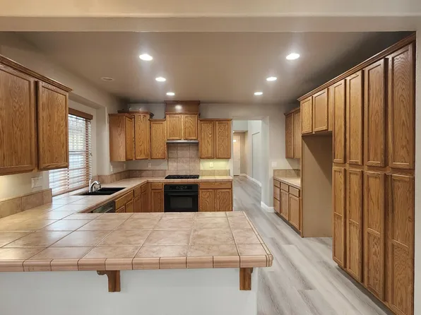 4020 Perris Ct, West Sacramento, CA 95691