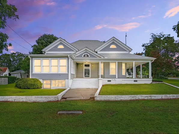 203 Keen St, Four Oaks, NC 27524