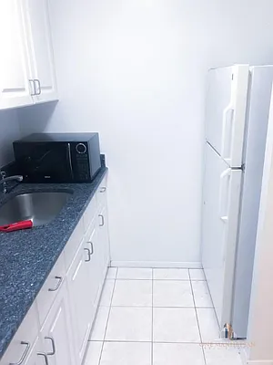 Rented by ONE Manhattan Real Estate | media 24
