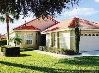 213 Lake Region Blvd S, Winter Haven, FL 33881