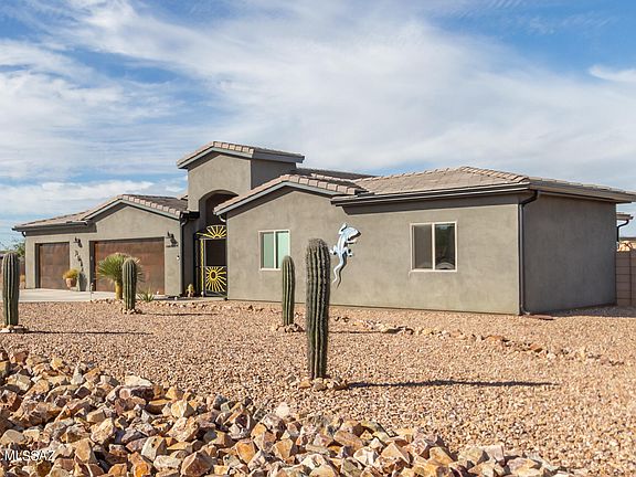 2nd image of 3275 E Shade Rock Pl