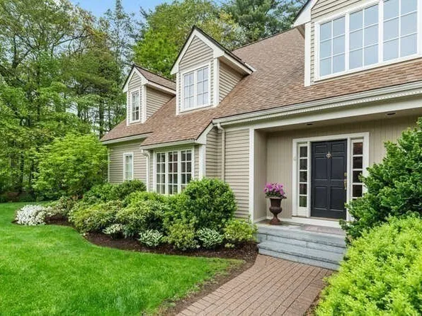 4 Turnburry Hill Rd #4, Lexington, MA 02421
