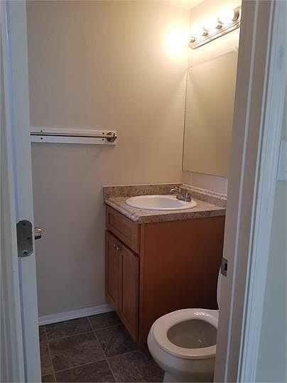 1st image of 114 W Cedar St APT 6