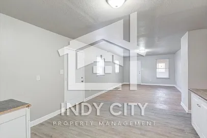 3534 N Parker Ave — Photo 12