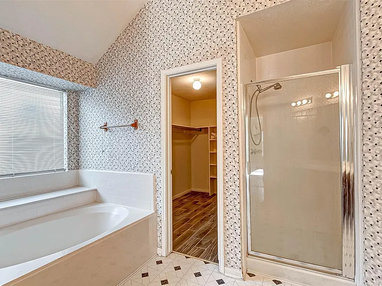 125 Barbetta Ct — Photo 42