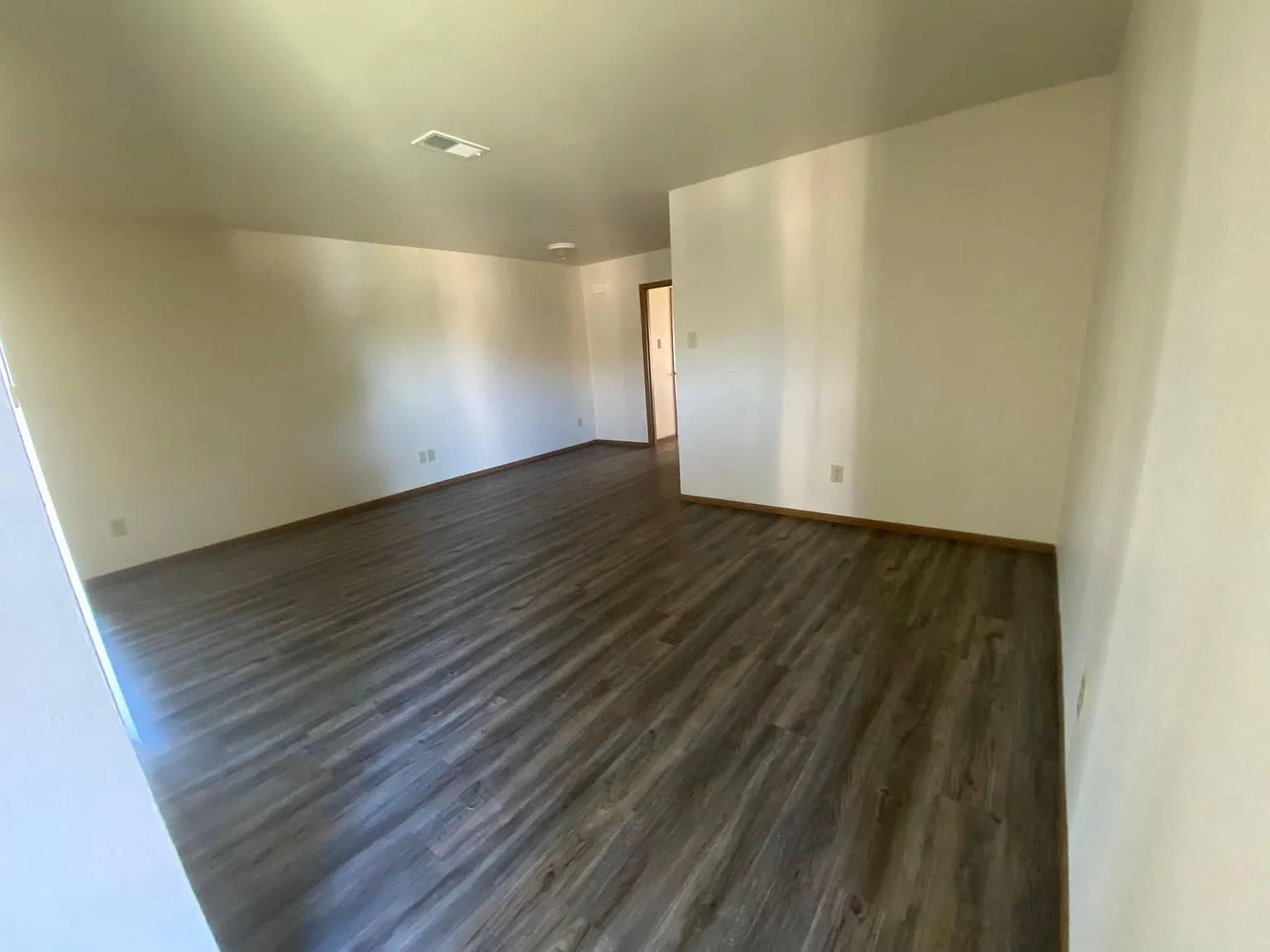 1 bed, 732 sqft, $845 — Photo 3