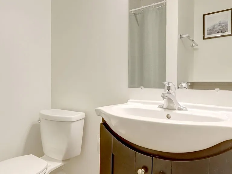 2862 Rosemary Ln — Photo 48