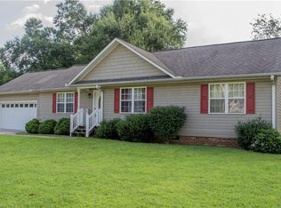 1317 Unity St, Thomasville, NC 27360