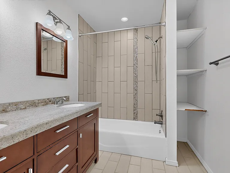 823 San Lorenzo Ave NW — Photo 25