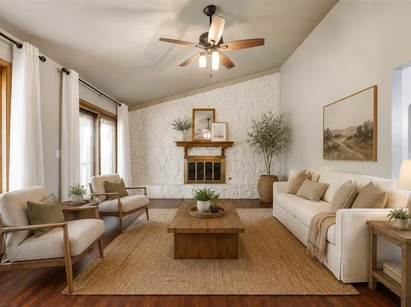 320 Elwood Dr, Edmond, OK 73013