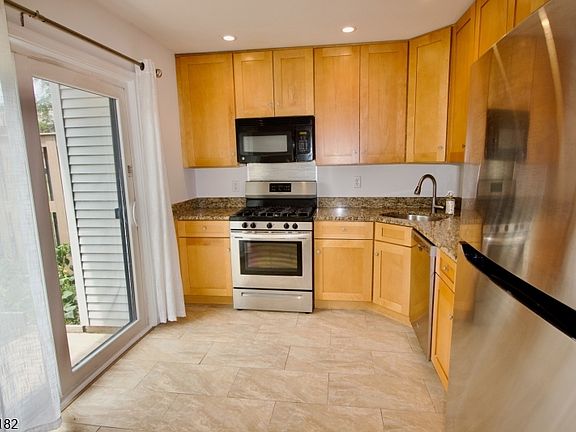 2nd image of 78 Woodward Ln