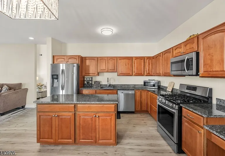 41 Tall Oaks Ct — Photo 19