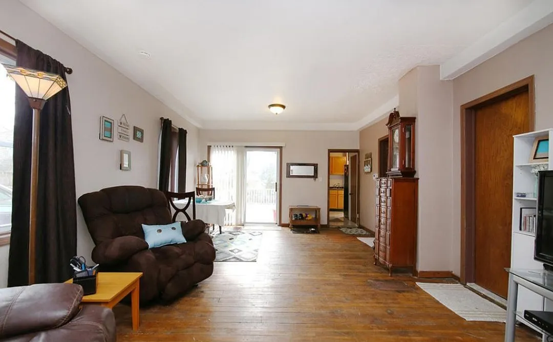 2 bed, 782 sqft, $1,520 — Photo 3