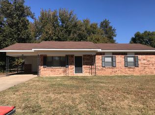 206 Ohio Ln, Lavaca, AR 72941