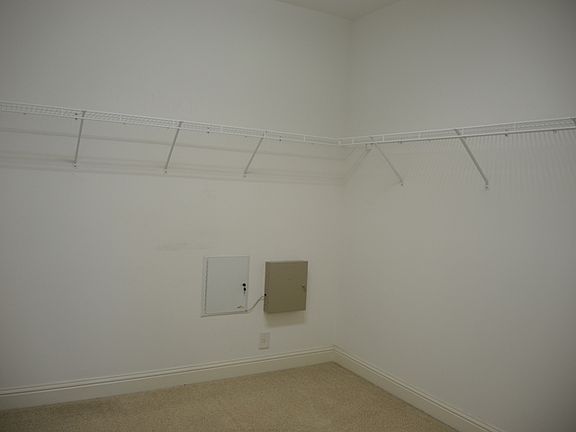 3rd image of 600 Parkside Village Way NW