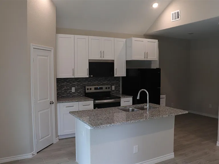 9810 Arbor Oak — Photo 7
