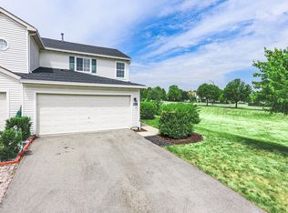 196 Half Moon Bay Ct, Romeoville, IL 60446