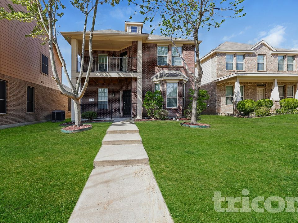 1st image of 247 Haywood Cir