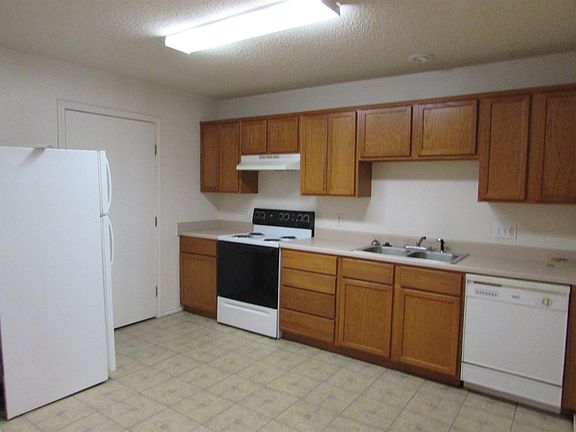 4th image of 3805 Utica Ave