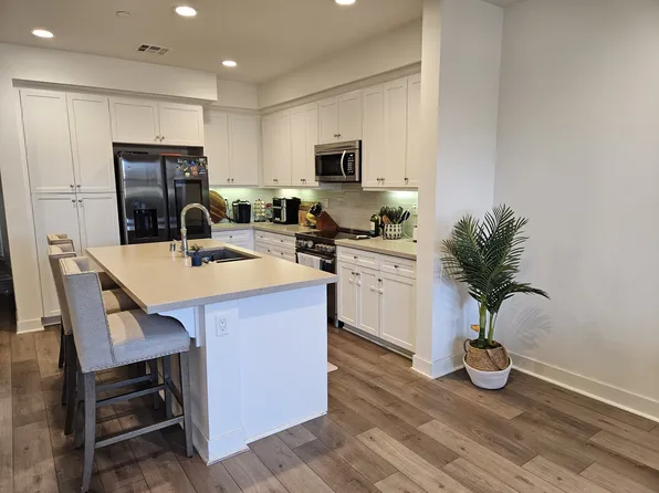 1126 Sea Glass Way, Oceanside, CA