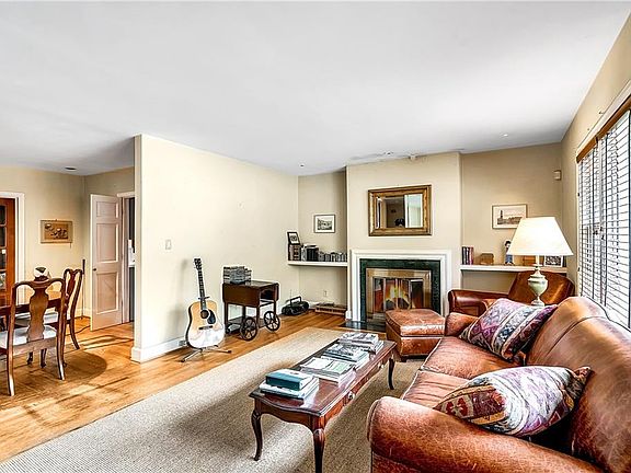 2nd image of 1020 N Virginia Ave NE