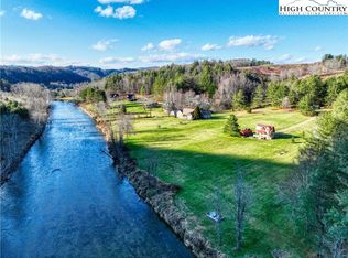 121 Flint River Dr, Laurel Springs, NC 28644