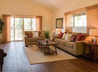 167 Beaumont Dr, Vista, CA 92084