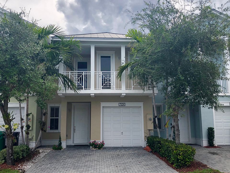1st image of 7504 NW 108th Path