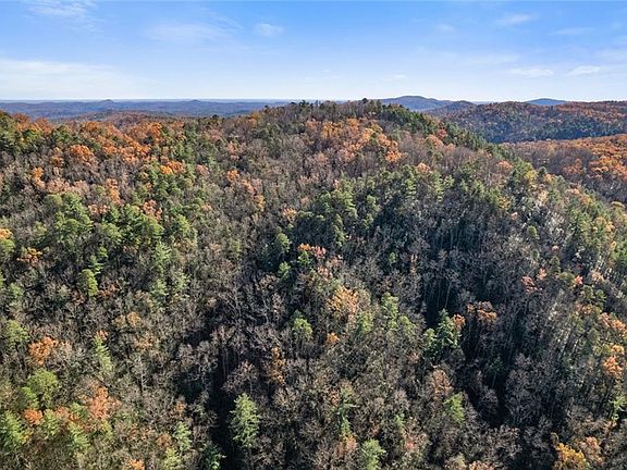 4th image of 1 Raven Ridge Rd