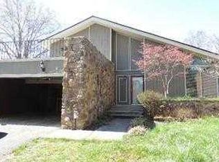 4232 Burning Tree Dr, Charlotte, NC 28277