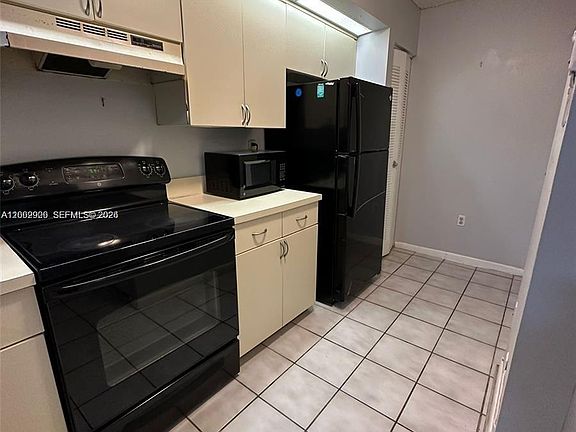 3rd image of 8600 SW 212th St APT 105