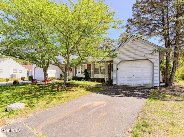 11B Greenwood Lane, Whiting, NJ 08759