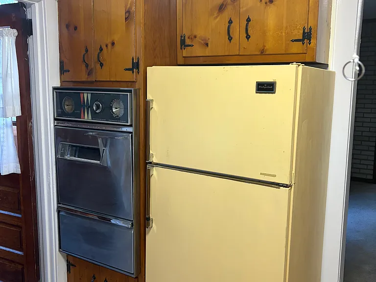 22 Verona Pl — Photo 1