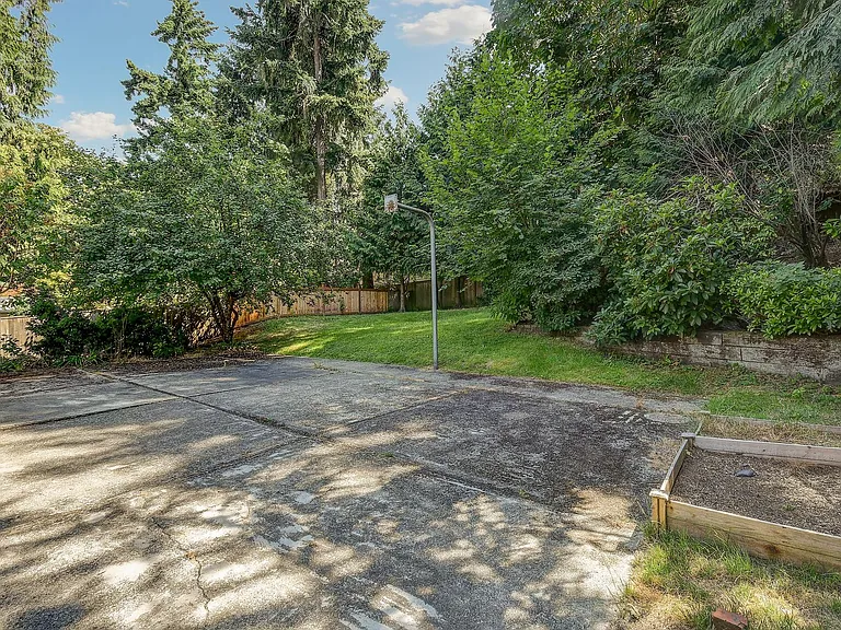 10035 NE 28th Pl — Photo 20