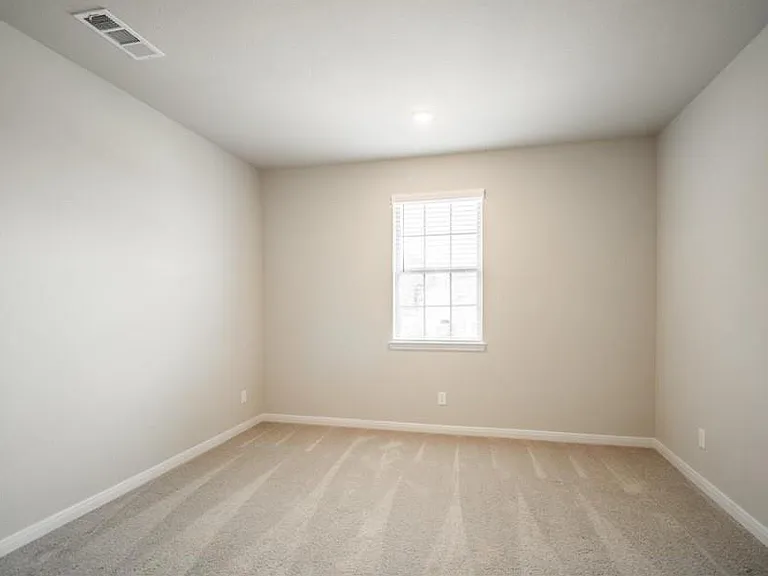 21449 Kings Guild Ln — Photo 15