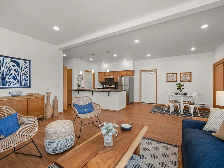 Bluegrass Farms Apartments — Photo 16