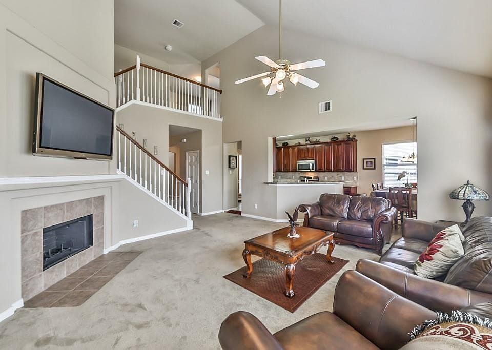1st image of 9902 Pine Flats Dr
