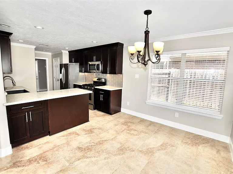 26983 Crown Haven Dr — Photo 6