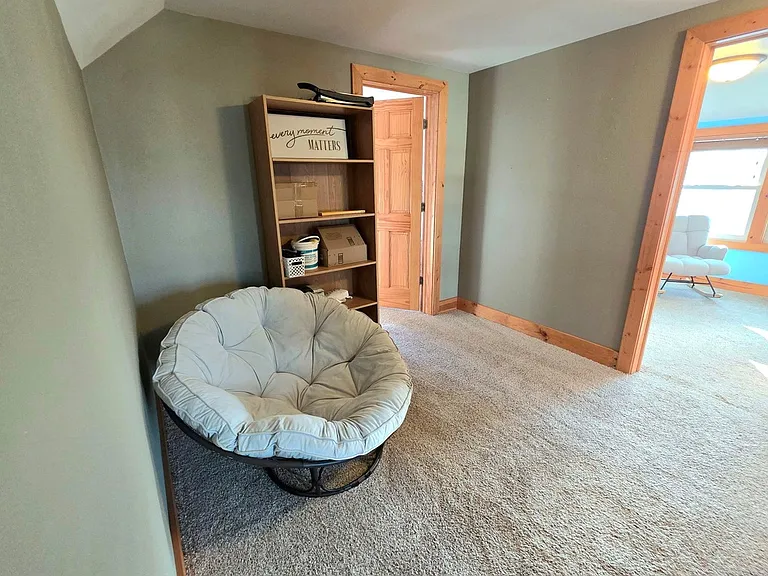511 Superior St — Photo 21