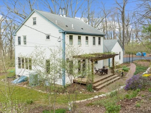 952 Iron Bridge Rd, Bethlehem Twp., NJ 08802