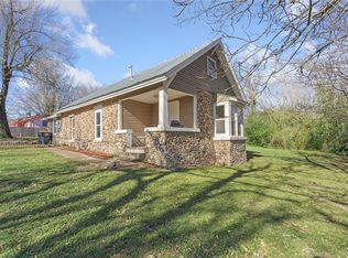 627 E Sherman Ave, Harrison, AR 72601