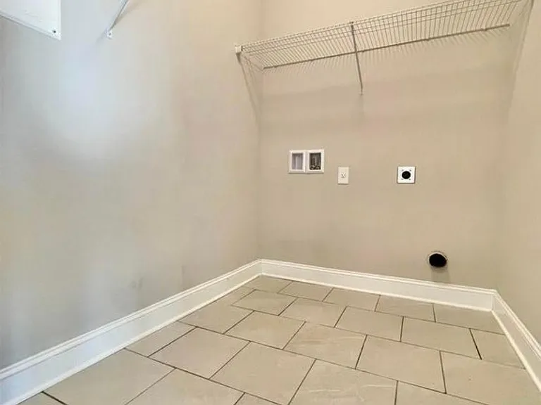102 James Parcus Cir — Photo 22