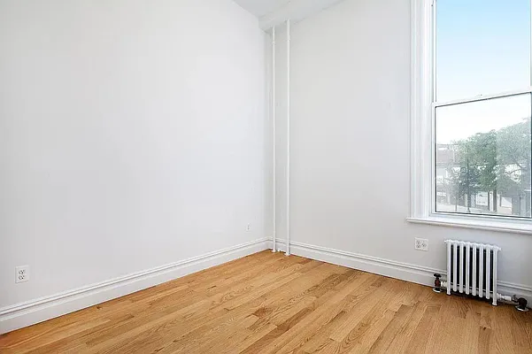 Rented by PL Realty | media 3